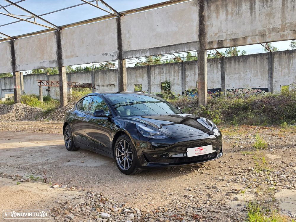Tesla Model 3 Standard Range Plus RWD - 3