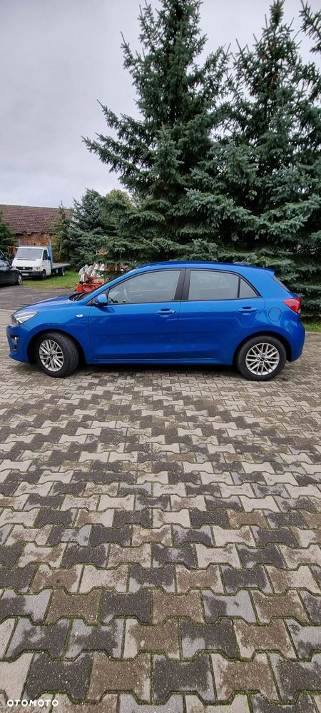 Kia Rio - 4