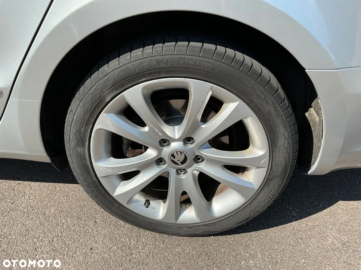 Skoda Superb 2.0 TDI 4x4 DSG Ambition - 9