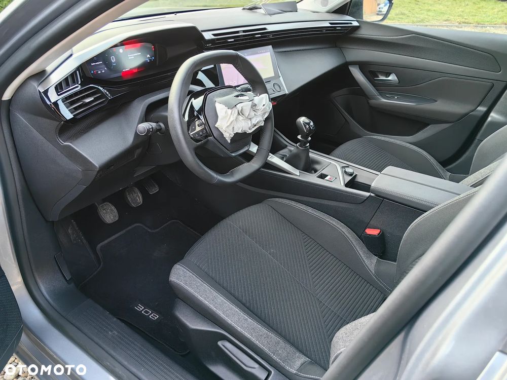 Peugeot 308 PureTech 130 Allure - 11