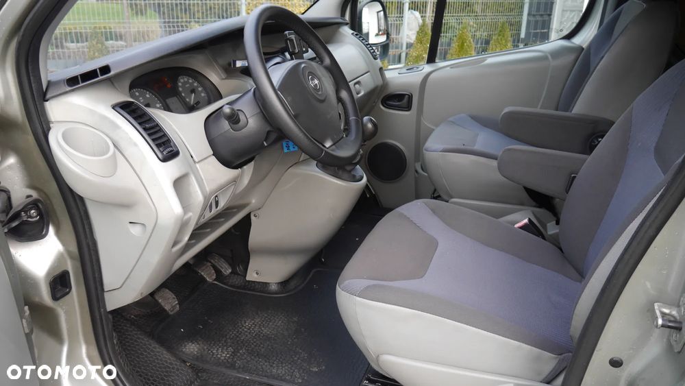 Renault TRAFIC - 19