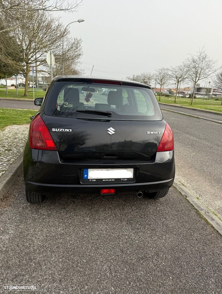 Suzuki Swift 1.3 DDiS GL - 3