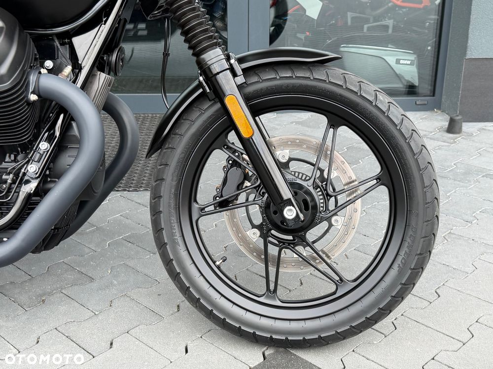 Moto Guzzi V7 - 9