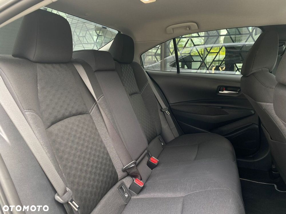 Toyota Corolla - 24