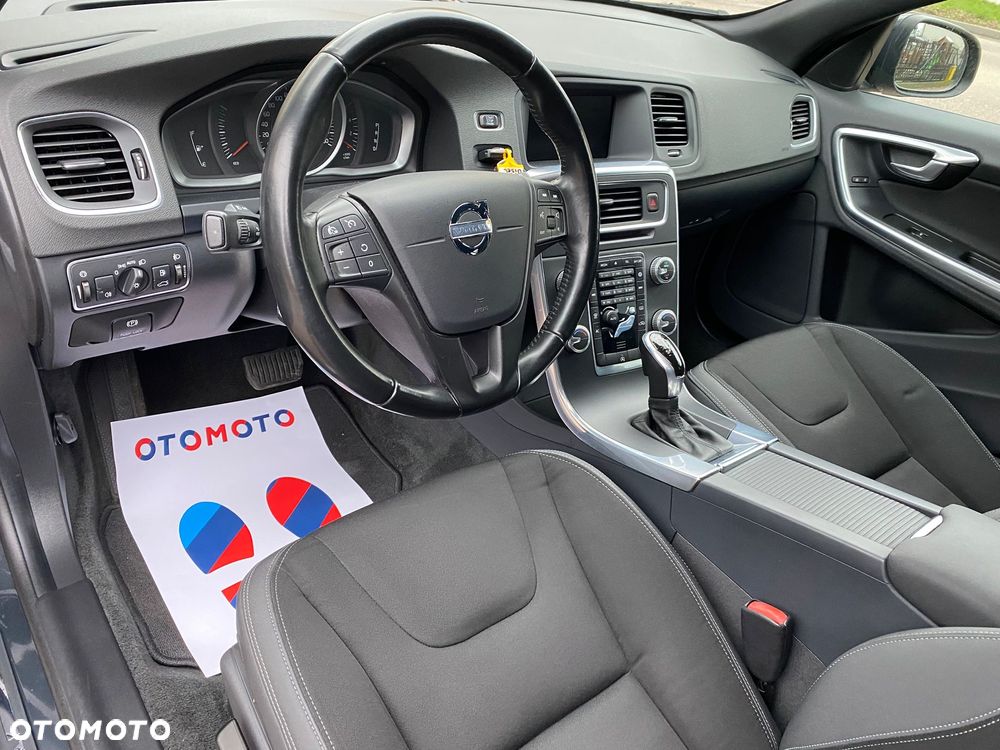Volvo V60 D3 Geartronic Momentum - 14
