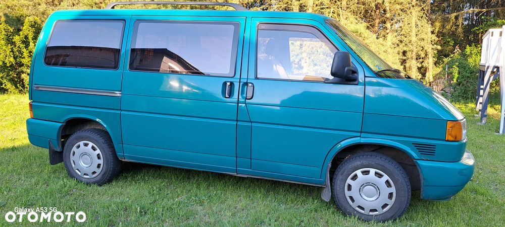 Volkswagen Transporter - 1