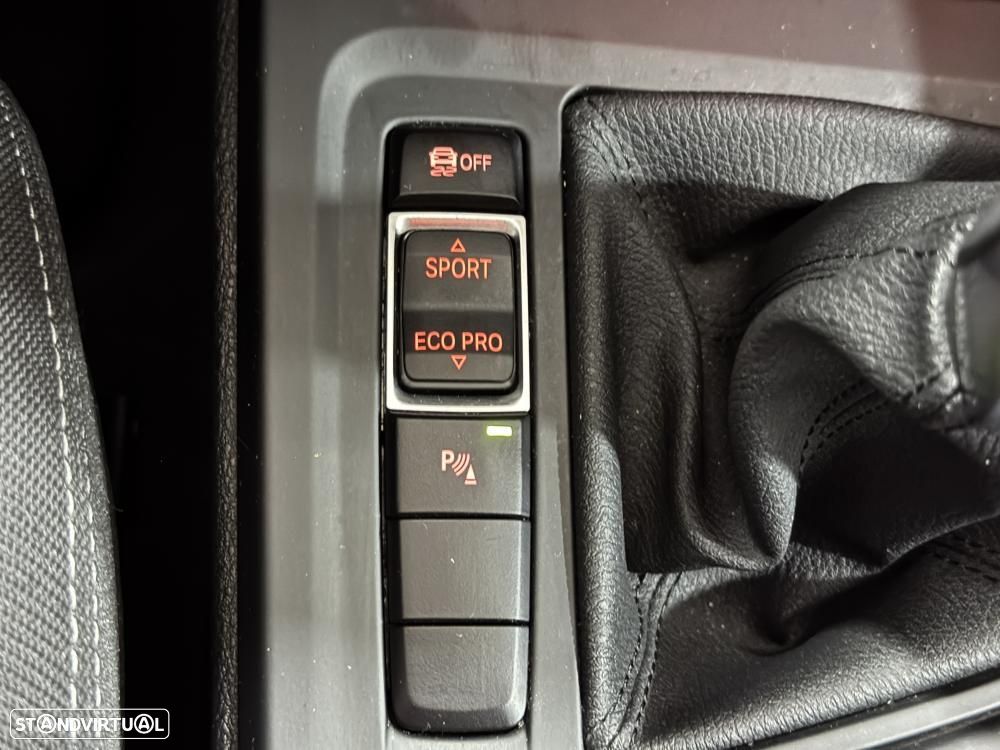 BMW X1 16 d sDrive Advantage - 36