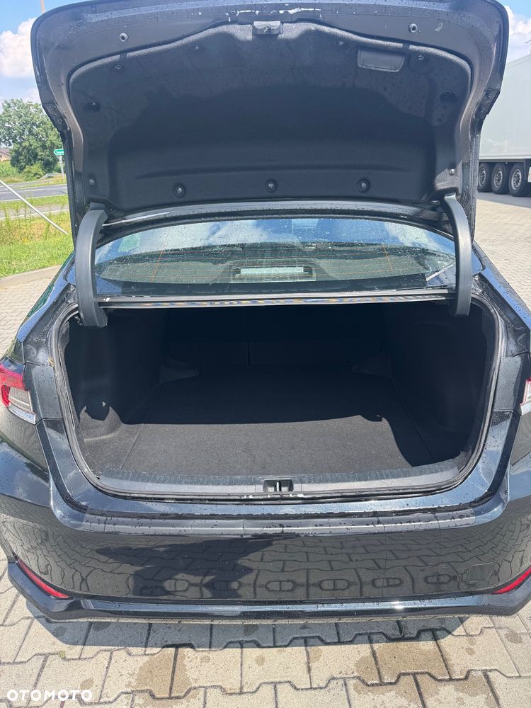 Toyota Corolla 1.8 Hybrid Active - 7