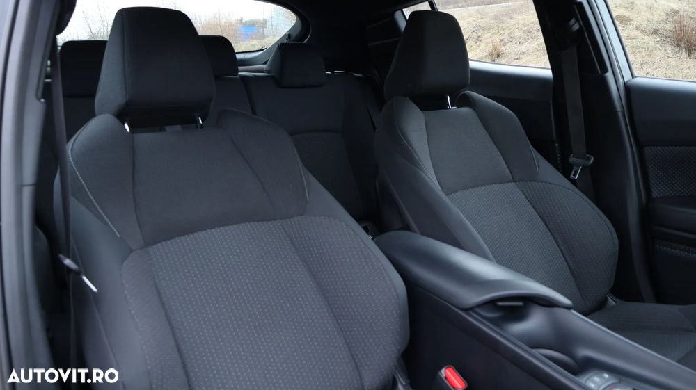 Toyota C-HR Business-Edition - 13