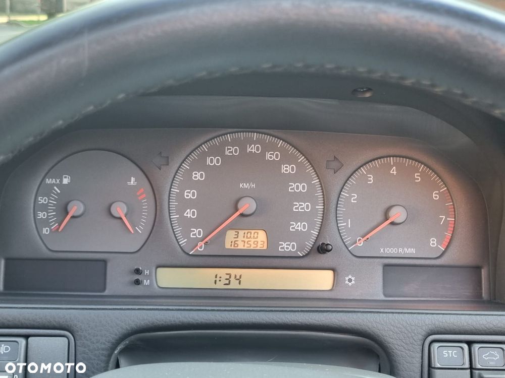 Volvo C70 - 30