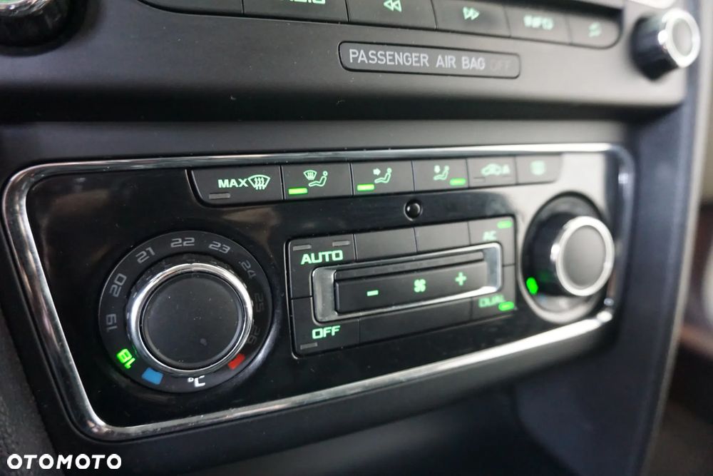 Skoda Superb 2.0 TDI Ambition - 30