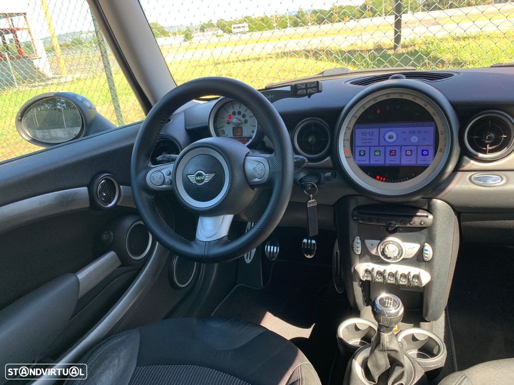 MINI Clubman Cooper D - 15
