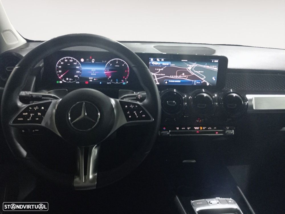 Mercedes-Benz GLB 180 d - 11