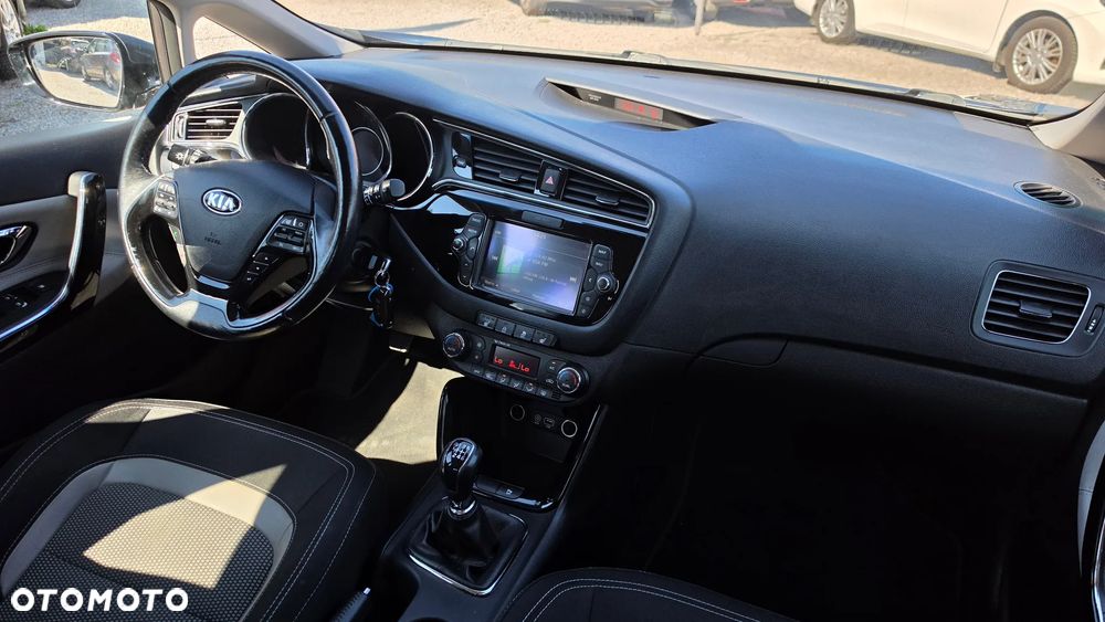 Kia Ceed 1.6 GDI L Business Line - 27