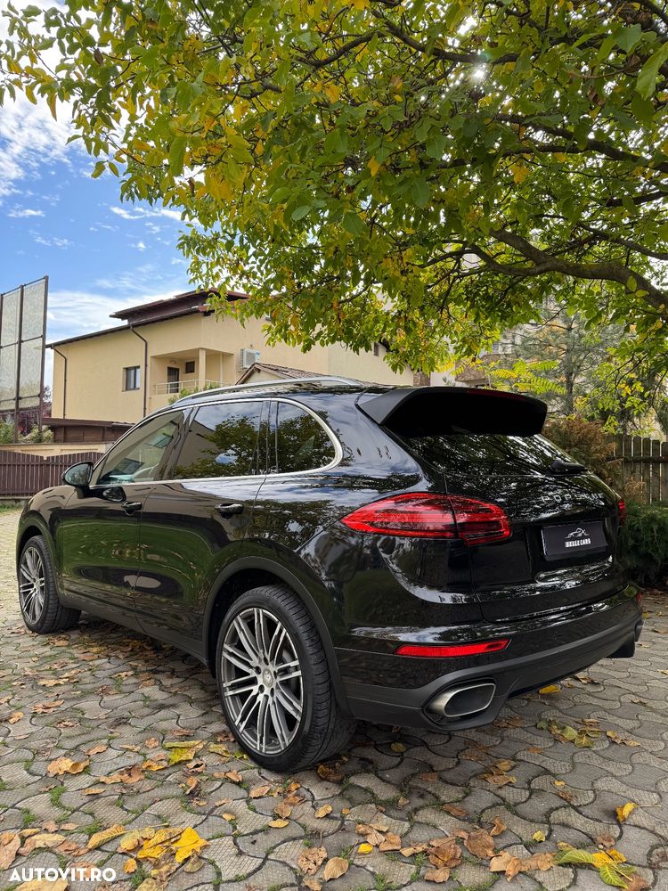 Porsche Cayenne Diesel Platinum Edition - 13