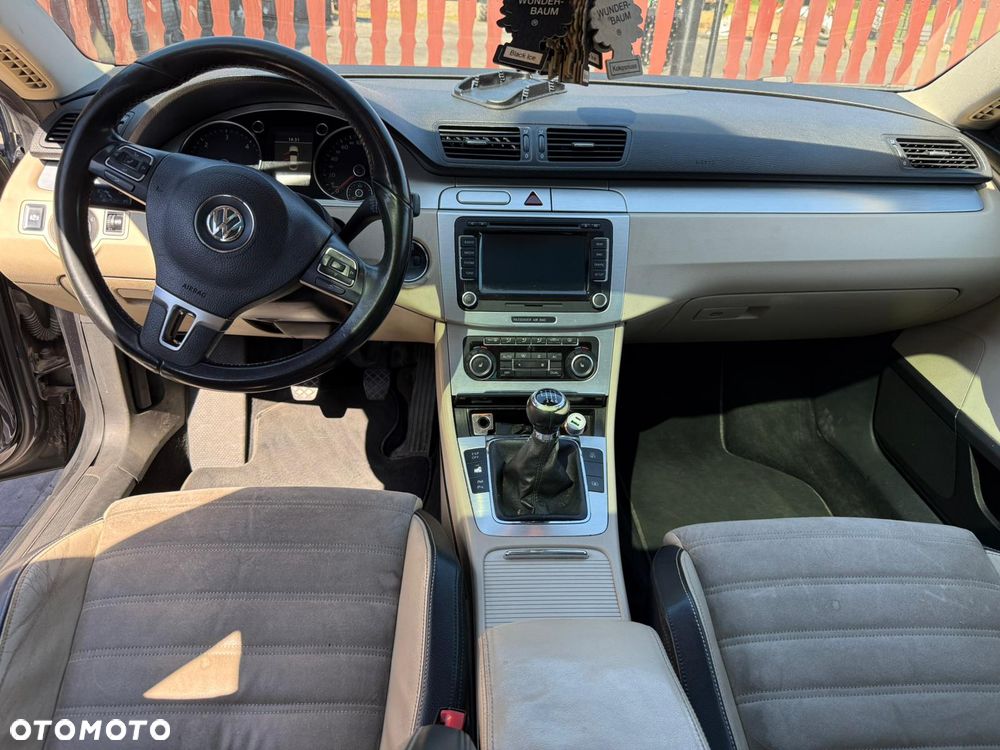 Volkswagen Passat CC 2.0 TDI DPF 4Mot - 19