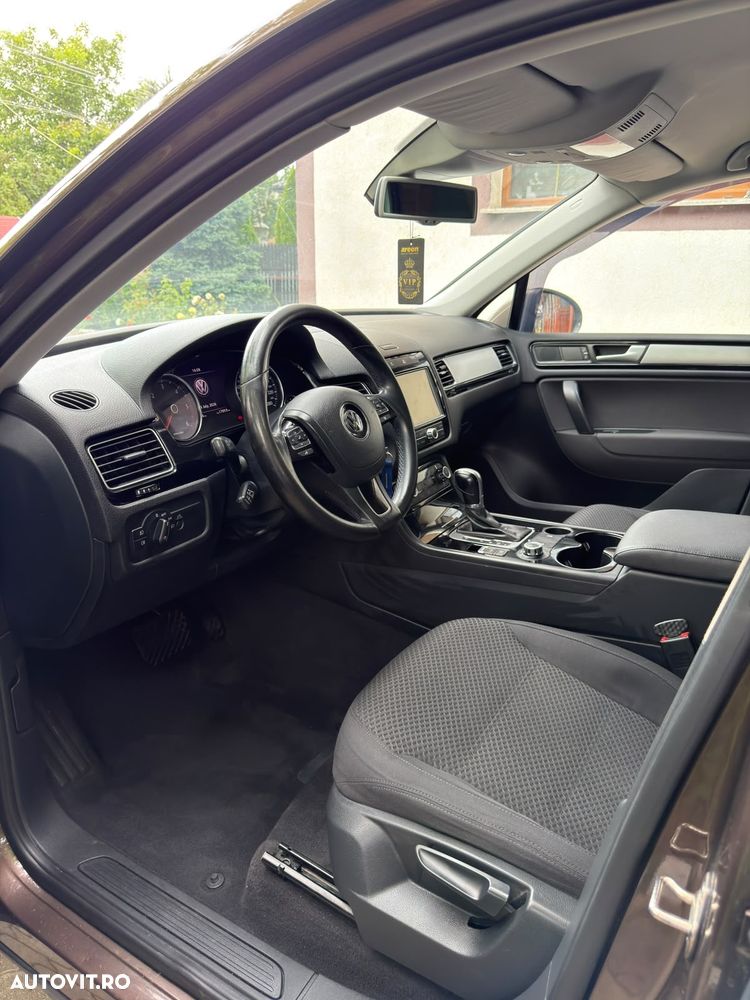 Volkswagen Touareg 3.0 V6 TDI BMT - 9