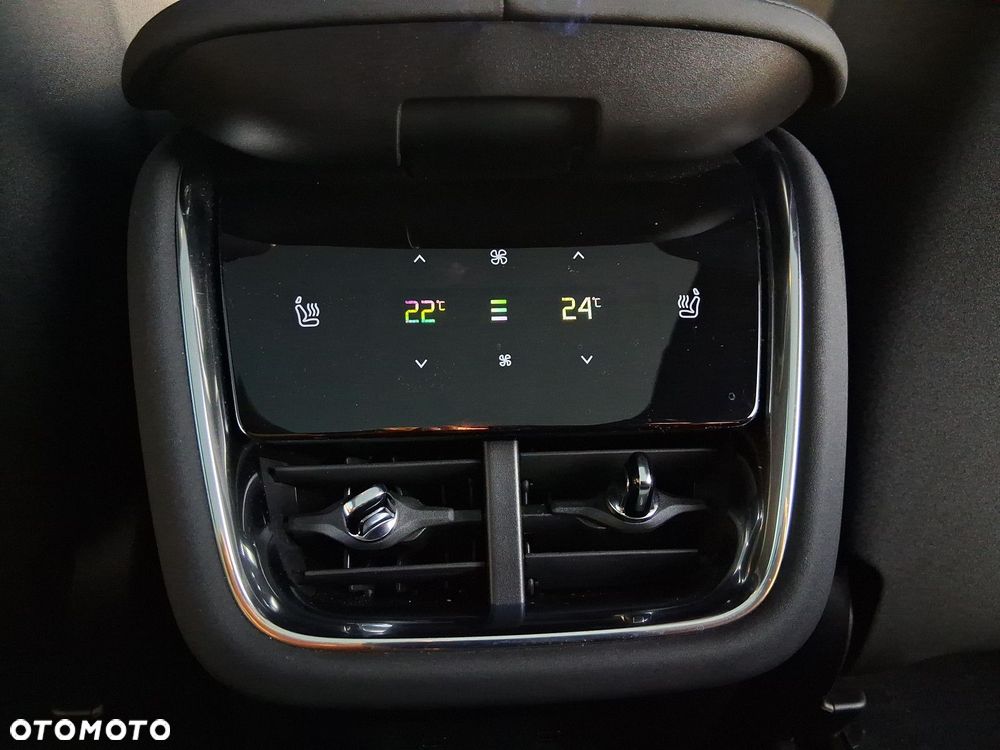 Volvo EX90 - 14