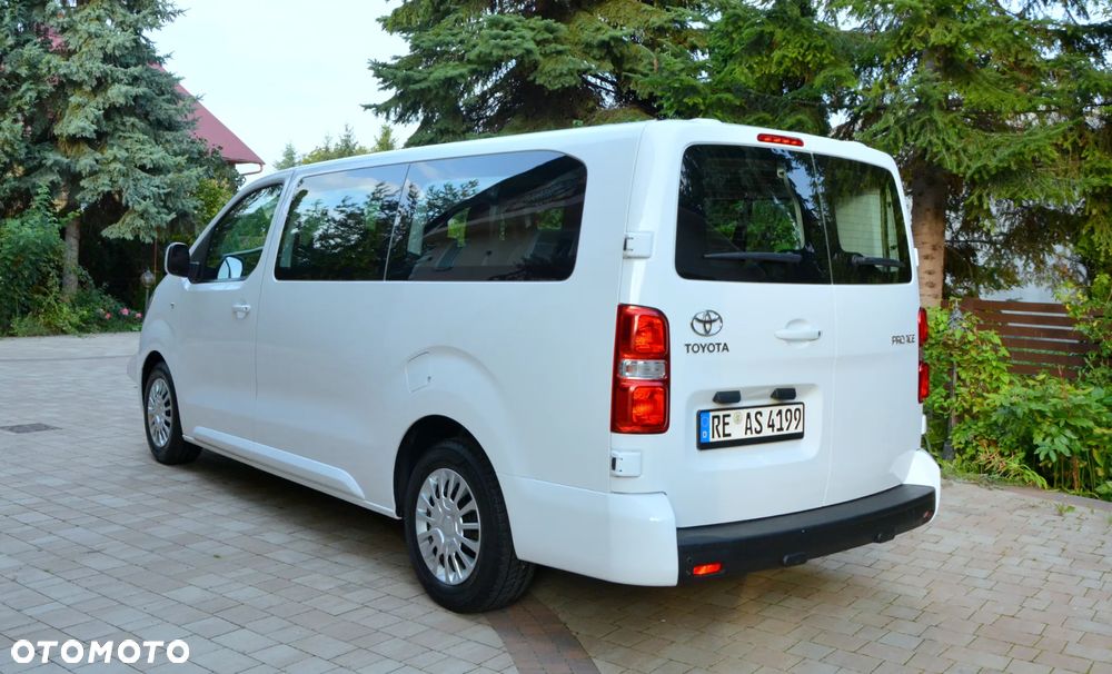Toyota ProAce 1,5-l-D-4D L2 (8-Si.) Verso Family Comfort - 7