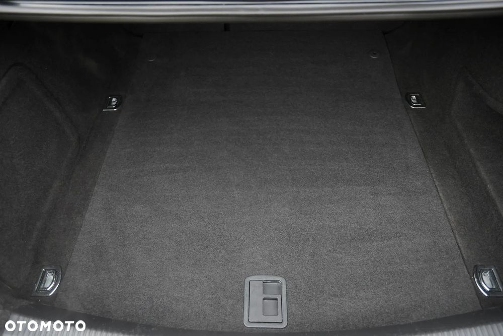 Audi A4 Limousine 1.8 TFSI S line Sportpaket - 27