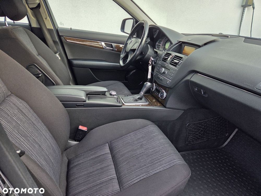 Mercedes-Benz Klasa C - 12