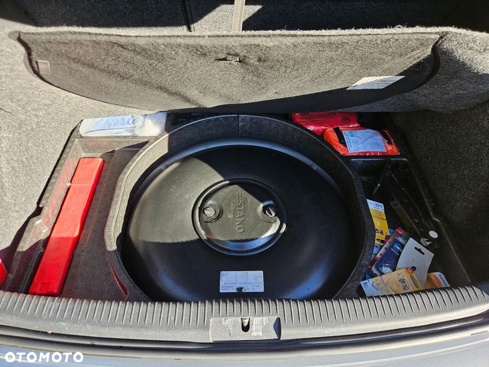 Volkswagen Golf 1.6 United - 27