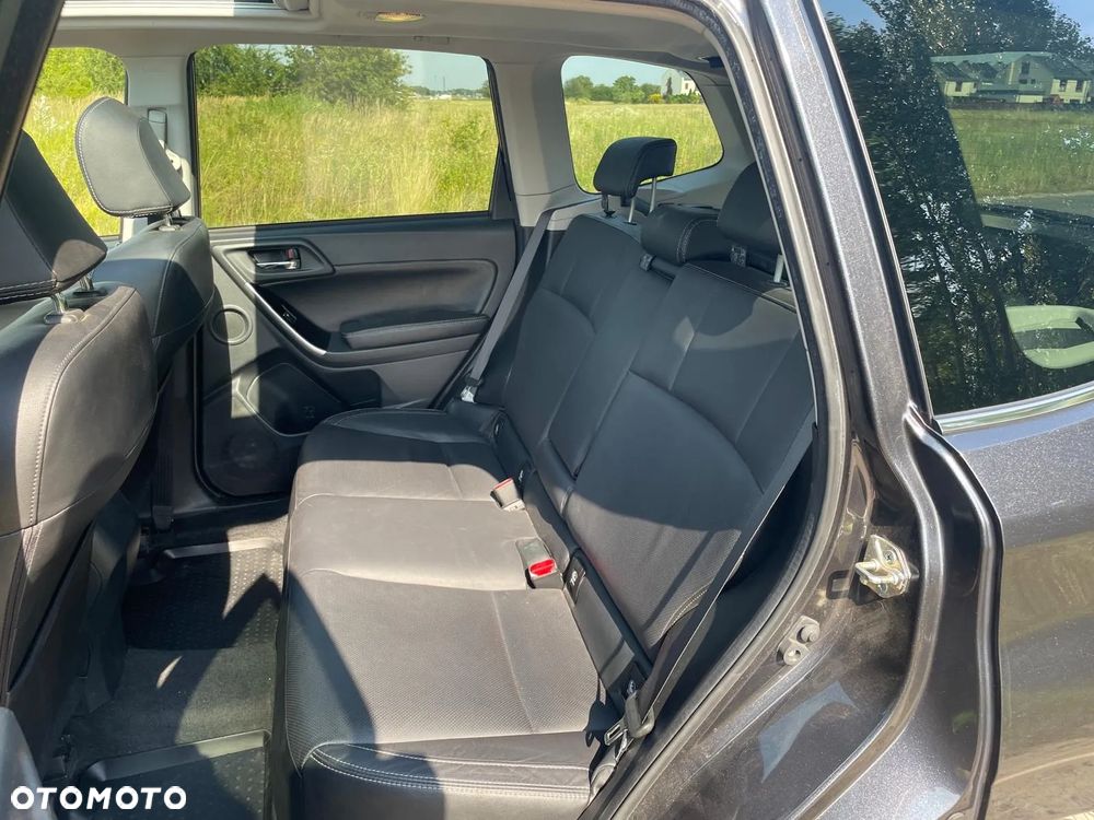 Subaru Forester 2.0 XT Platinum Lineartronic - 13