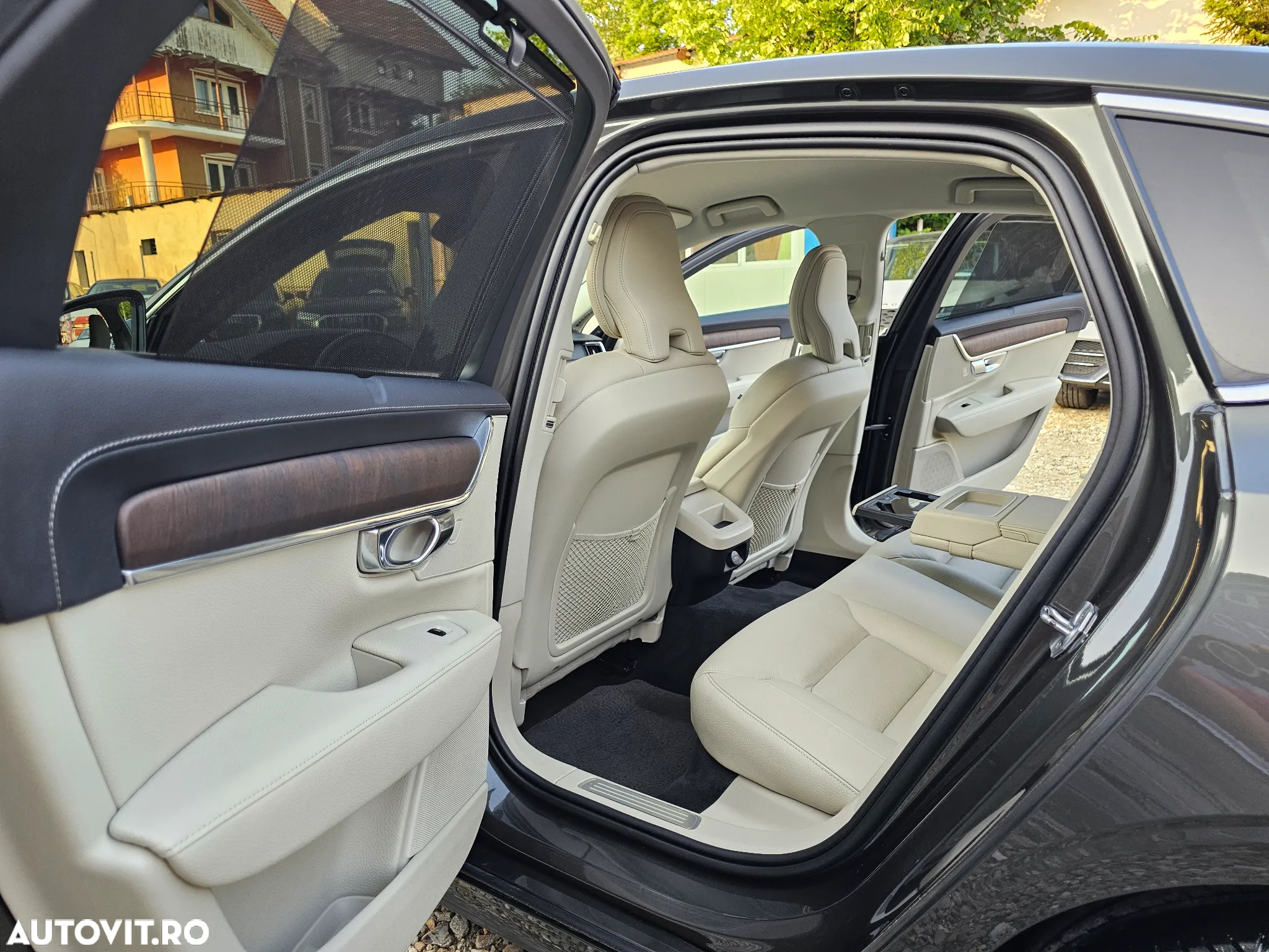 Volvo S90 D4 Inscription - 23