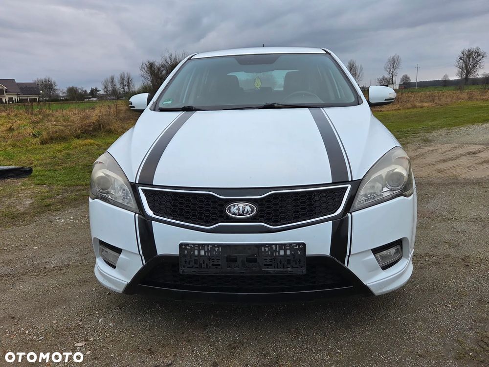 Kia Ceed 1.6 CRDi 128 97g Edition 7 - 14