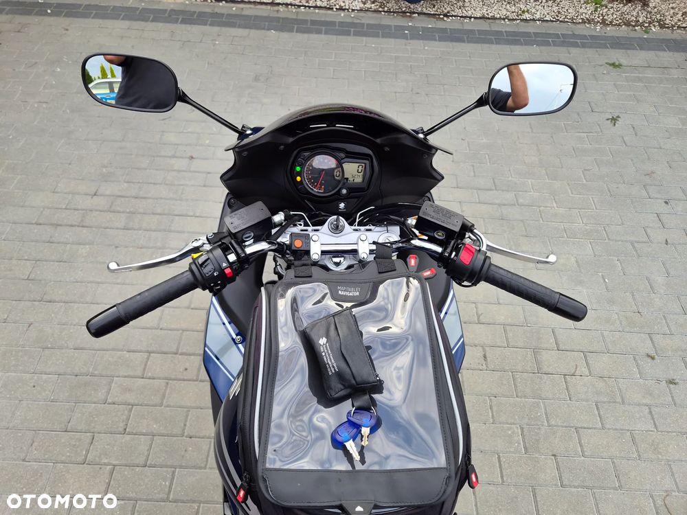 Suzuki GSX - 20