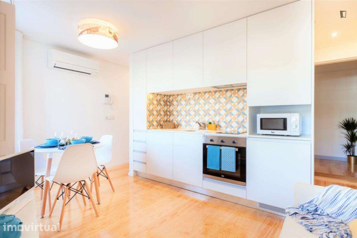 Apartamento com 1 quartos - localizado em Sé Porto - Grande imagem: 5/6