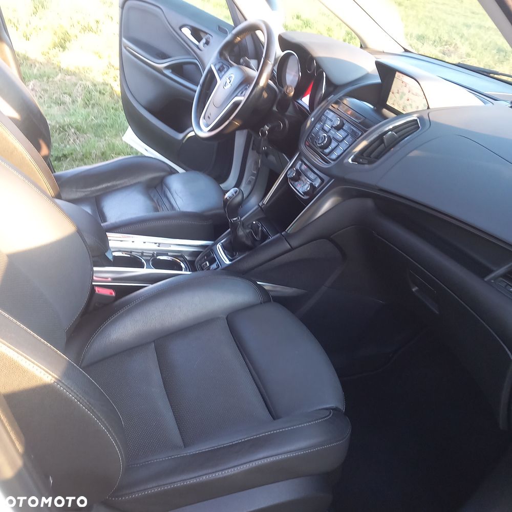 Opel Zafira Tourer 2.0 CDTI ecoFLEX Start/Stop Edition - 10