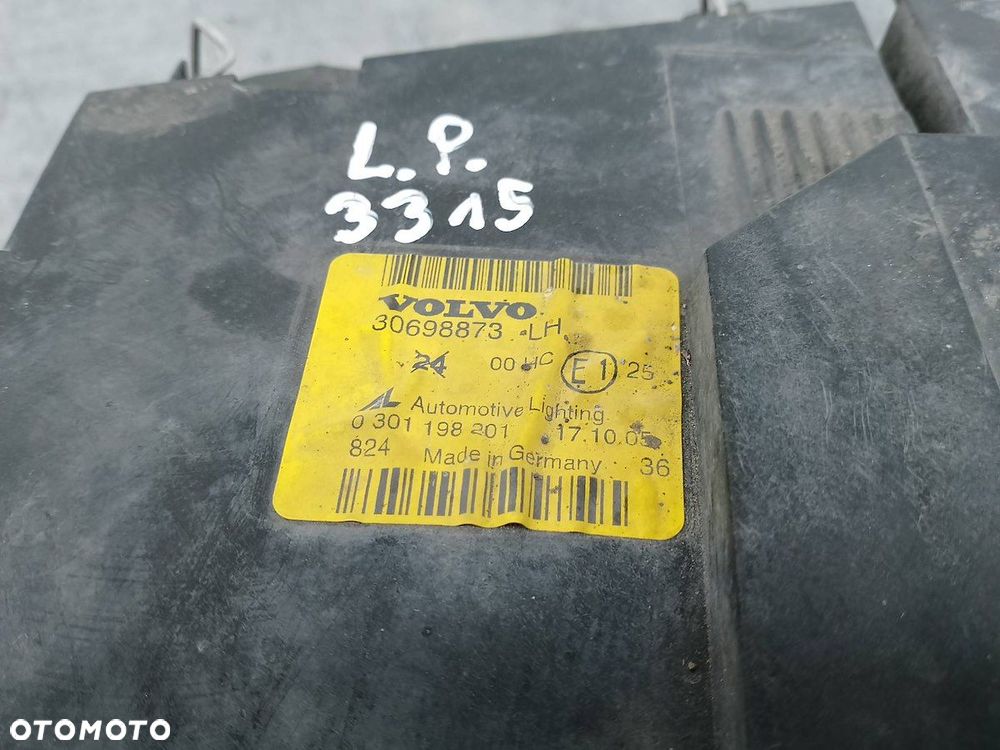 LAMPA PRZÓD LEWA VOLVO S40 II 30698873 0301198201 - 8