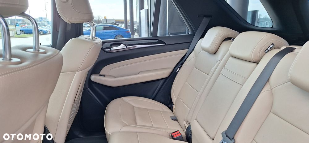 Mercedes-Benz ML - 7