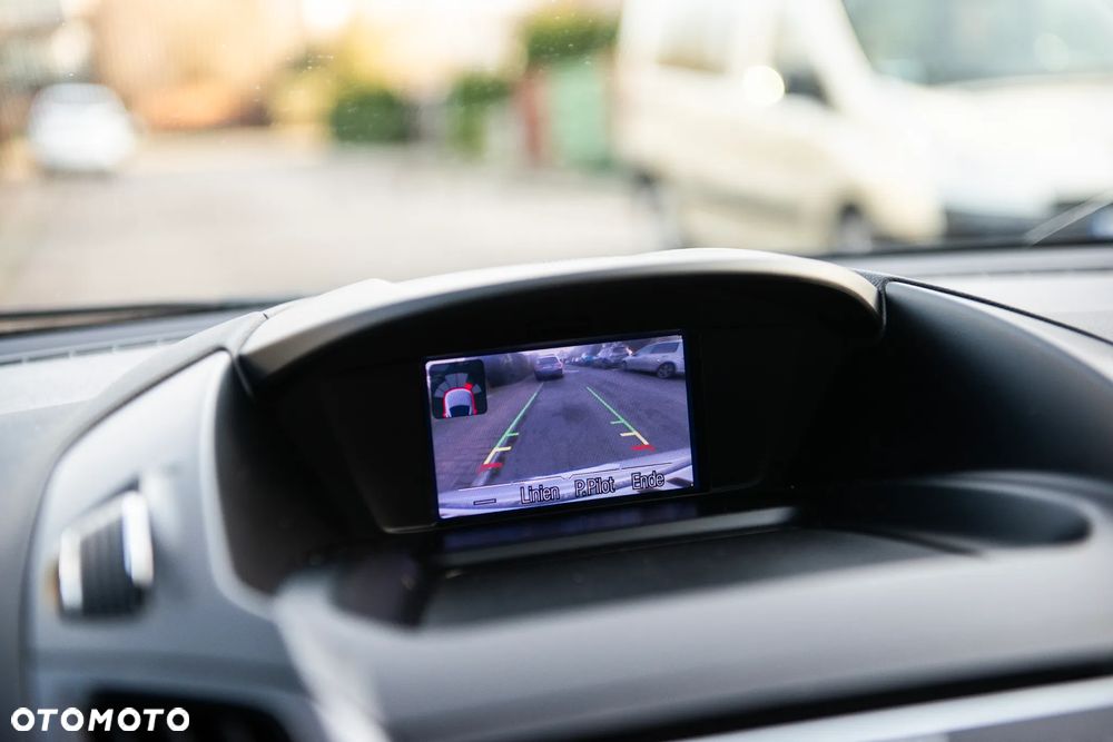 Ford Kuga 2.0 TDCi 4x4 Titanium - 35