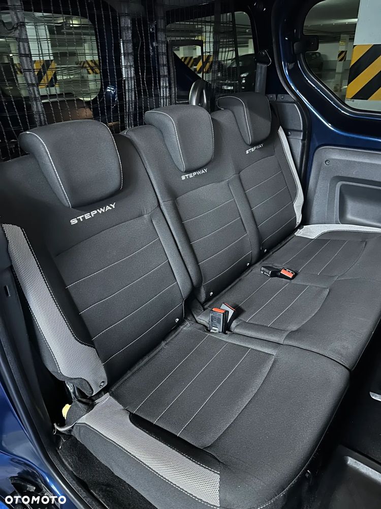 Dacia Dokker 1.6 SCe Stepway - 13