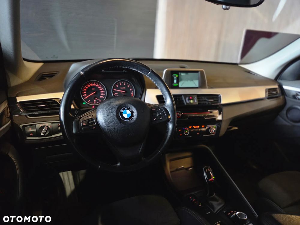 BMW X1 sDrive18i GPF Advantage - 11