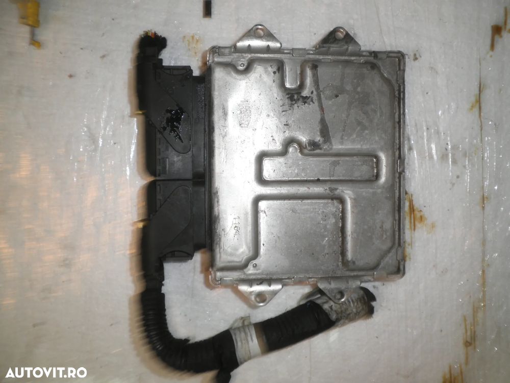 ECU / calculator motor Lancia Delta 1.4 B 2011 51896765 - 2