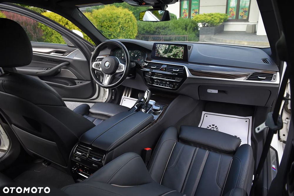BMW Seria 5 530i xDrive M Sport sport - 33