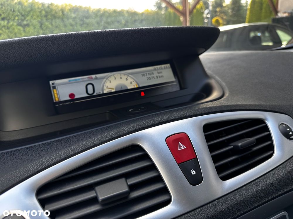 Renault Scenic 1.6 16V 110 Authentique - 17