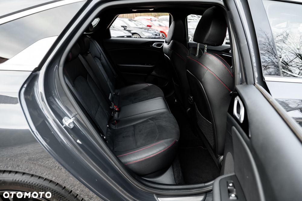 Kia ProCeed 1.6 T-GDI DCT7 OPF GT - 23