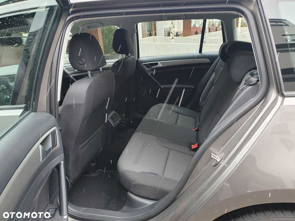 Volkswagen Golf 1.6 TDI Comfortline - 4