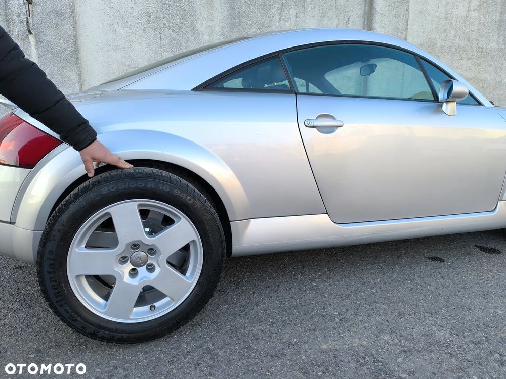Audi TT Coupé 1.8T - 8