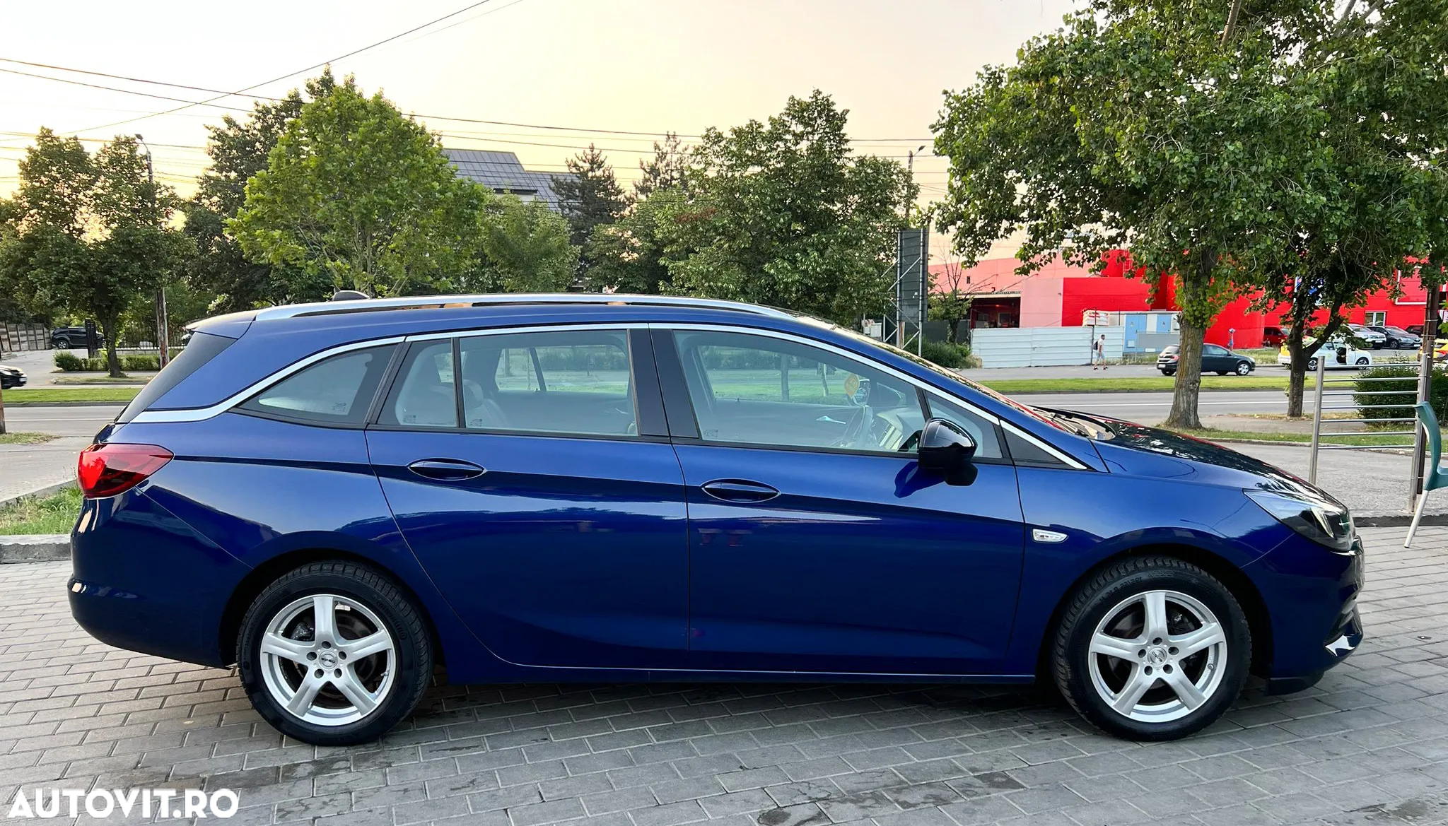 Opel Astra Sports Tourer 1.5 D Business Elegance - 10
