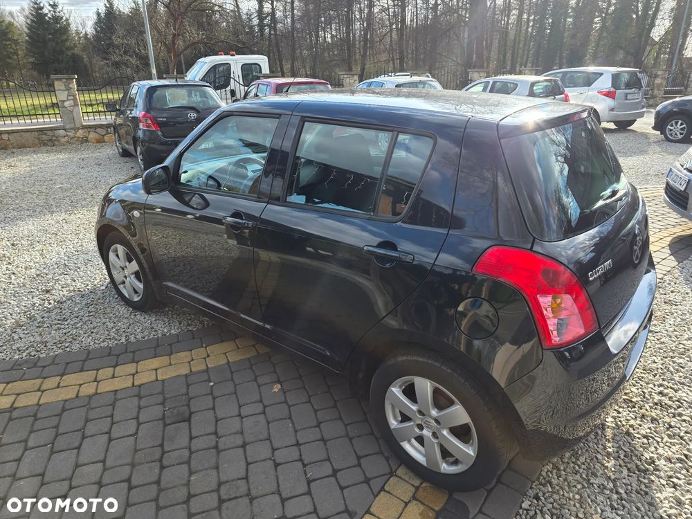 Suzuki Swift 1.3 Club dance - 4