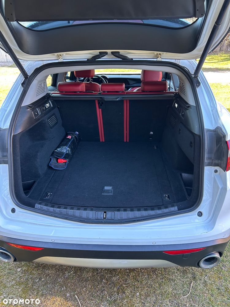 Alfa Romeo Stelvio 2.0 Turbo Q4 - 17
