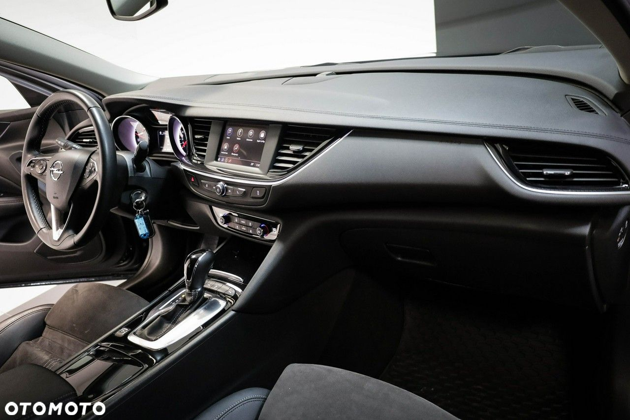Opel Insignia - 20