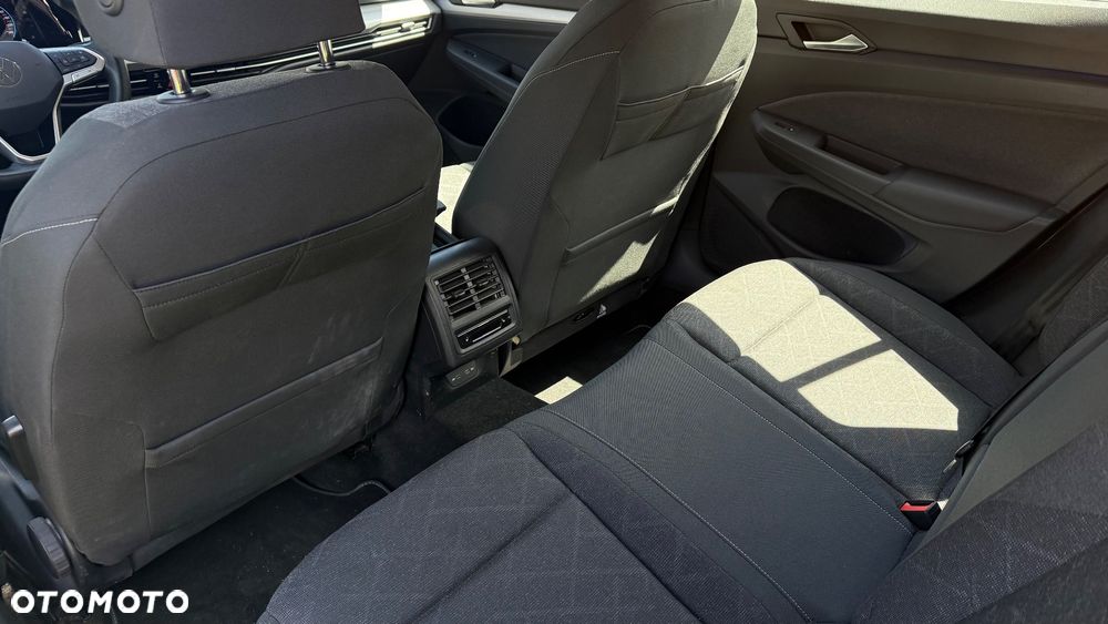 Volkswagen Golf - 10