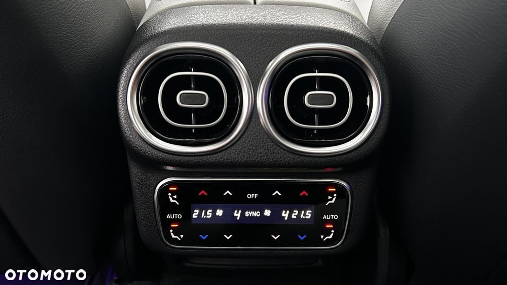 Mercedes-Benz GLC - 30