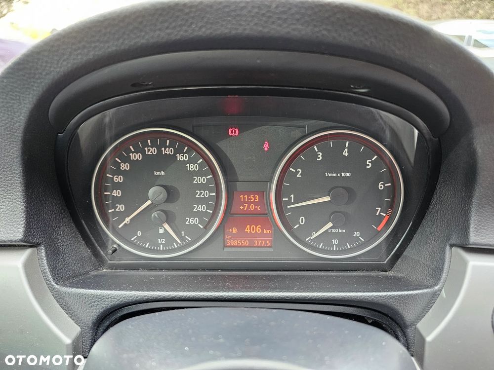 BMW Seria 3 330i - 17